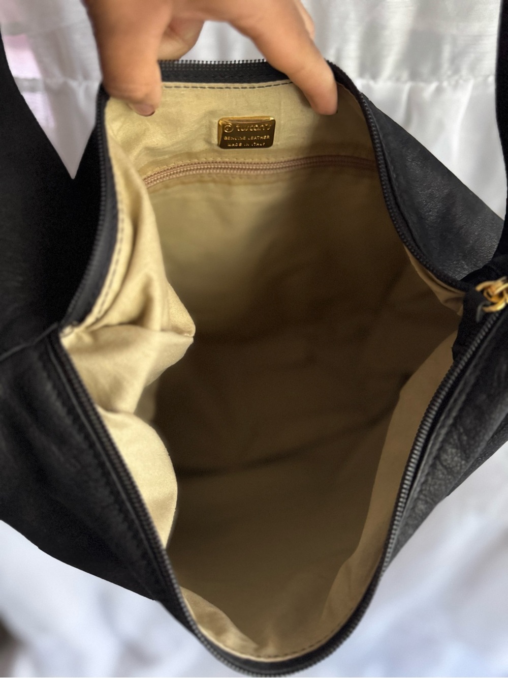 Tuscan’s Leather Tote Bag - Picture 4 of 7